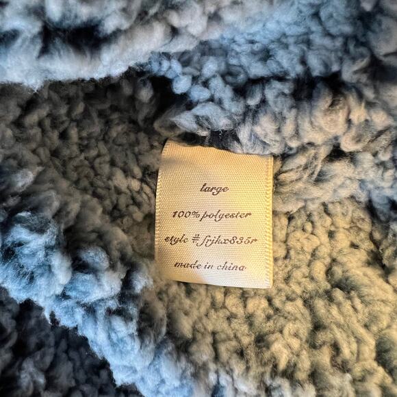 NWT Francesca's Collections Mi Ami Dark Teal Blue Soft Wubby Vest - SIZE LARGE - Picture 6 of 6